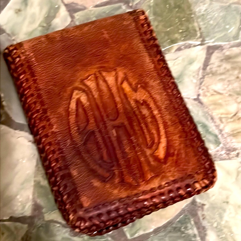 🔥Vintage Indigenous 100% leather Indian wallet